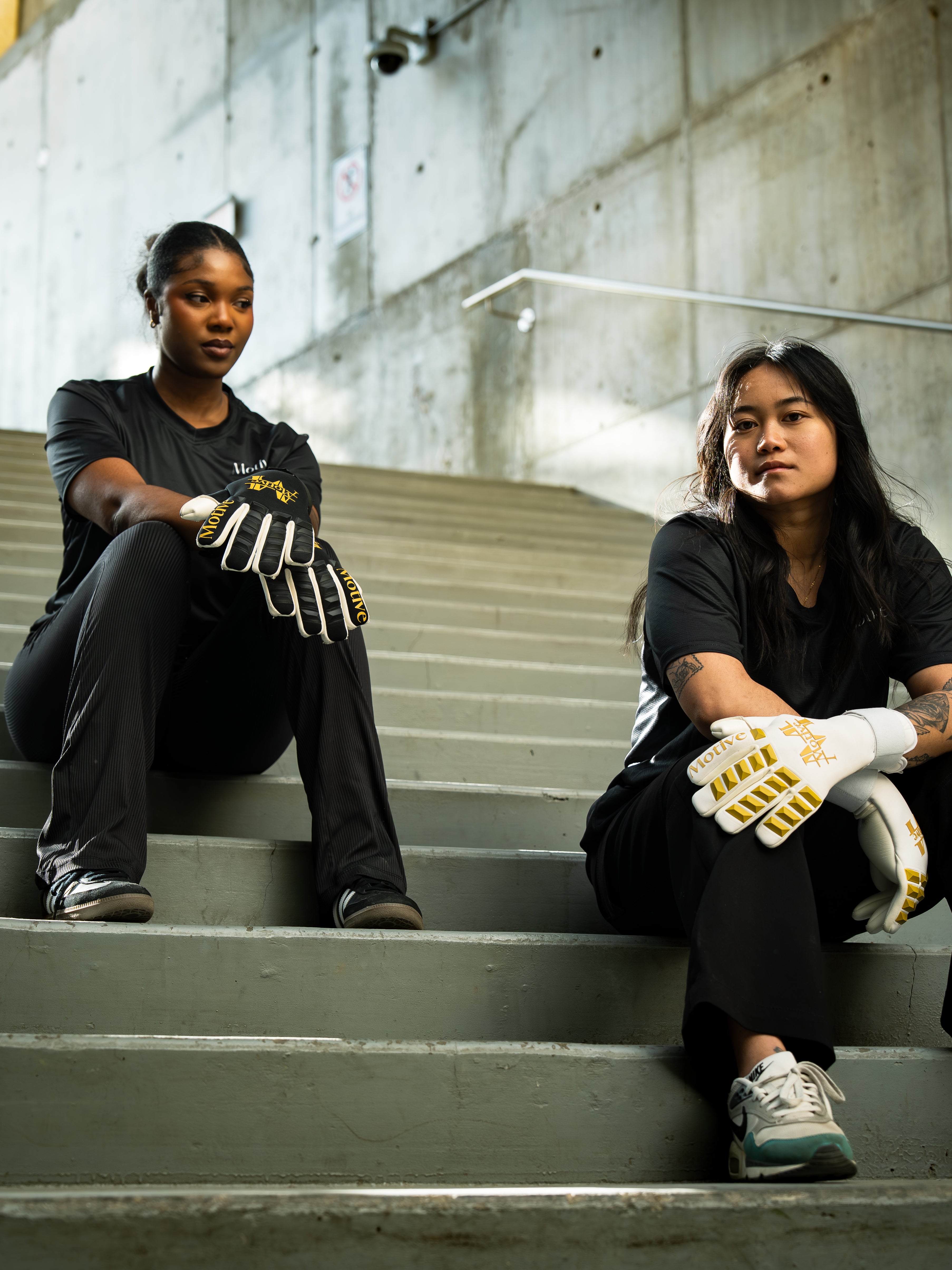 Black & Gold Motive Gloves